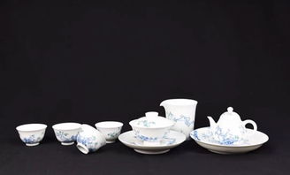 設(shè)計(jì)賦能，茶香四溢——首屆中國陶瓷茶具產(chǎn)品設(shè)計(jì)大賽頒獎(jiǎng)盛典在杭舉行，引領(lǐng)茶具消費(fèi)新潮流